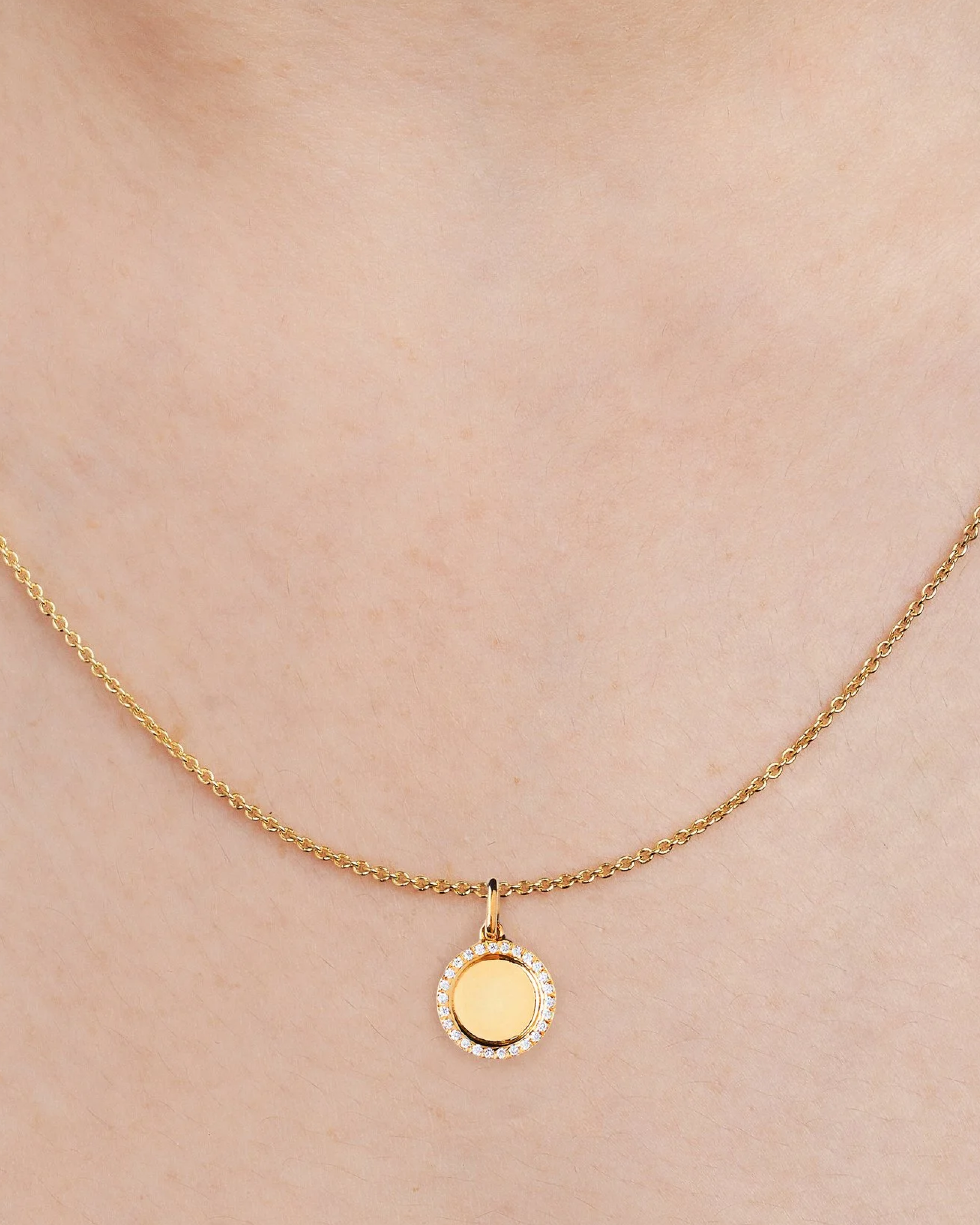 Mini Diamond Pavé Round Disc